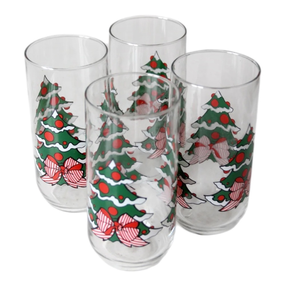 Vintage Christmas Drinking Glasses Excellent Condition - Picture 3 of 4